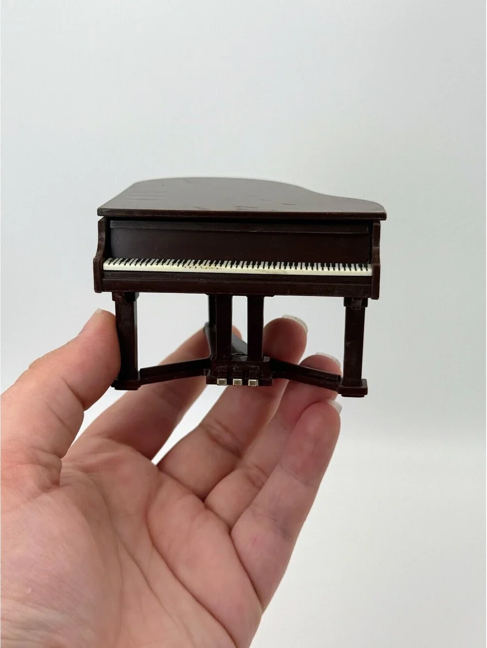 1:12 Scale Vintage Dollhouse Miniature Grand Piano Brown Plastic Hinged Lid